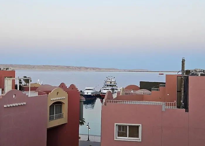 Marina Views * Gurdaka